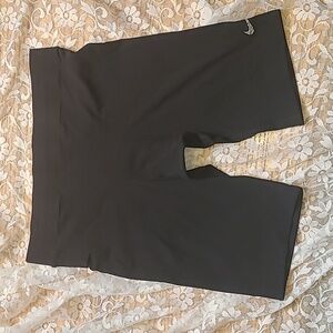 Mens XL nike yoga spandex short NWT